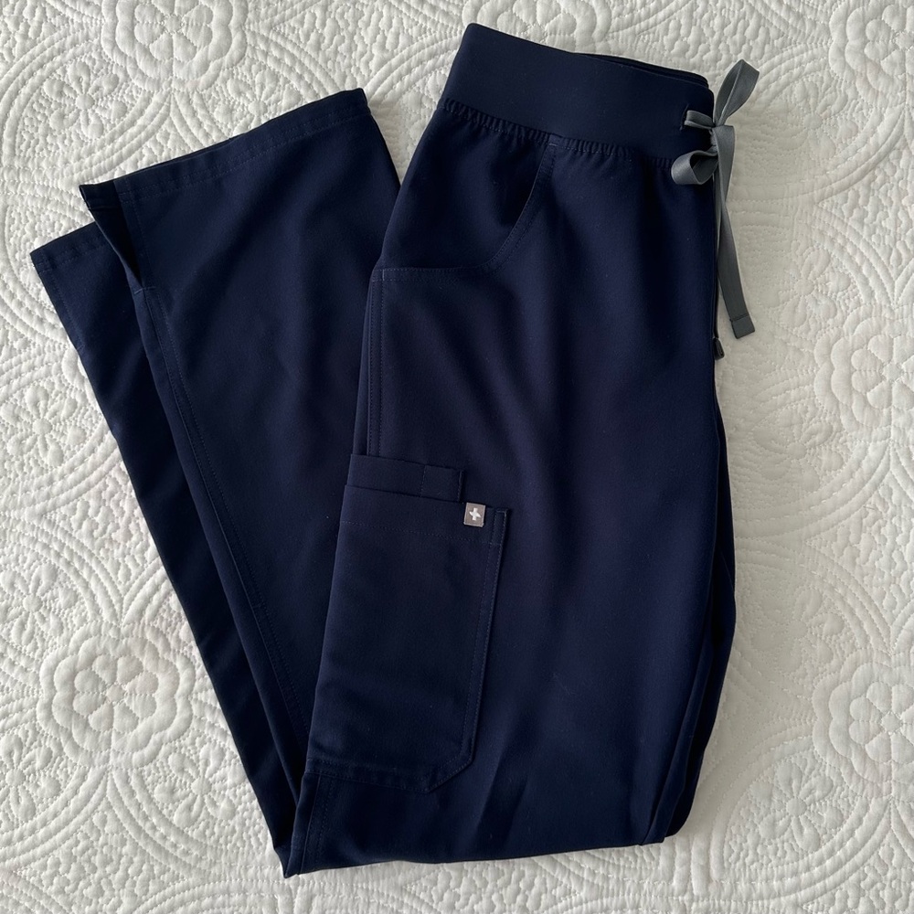 figs kade cargo scrub pants